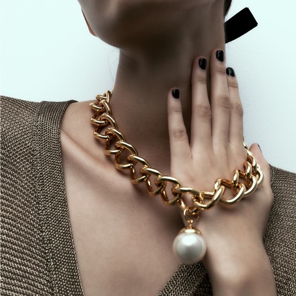 Zara limited edition huge pearl chain necklace - Picture 2 of 6